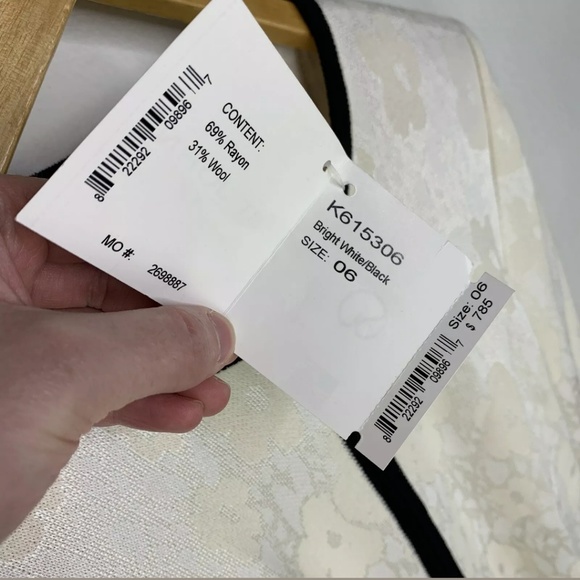 St. John Collection White Floral Zip Knit Jacket - Picture 4 of 6